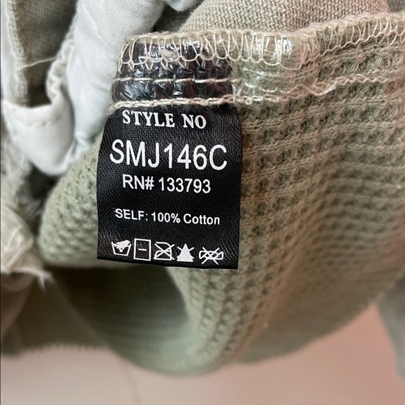 POL Green and Cream Plaid Jacket - Picture 3 of 8